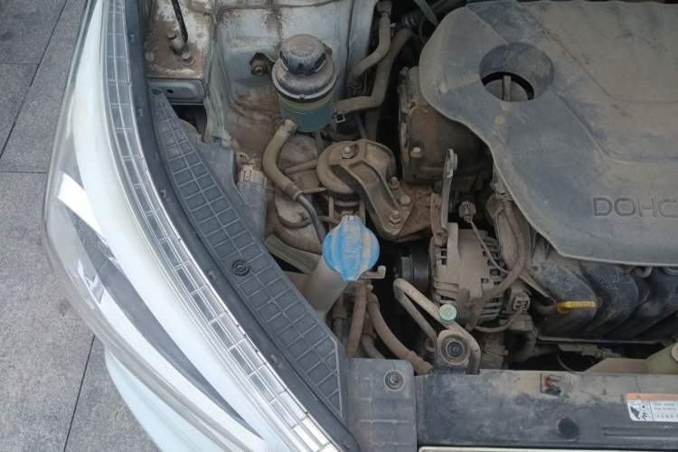 Used Hyundai ix25 2015 1.6L Manual Two-Wheel Drive Fashionable GS Model Engine Bay Right