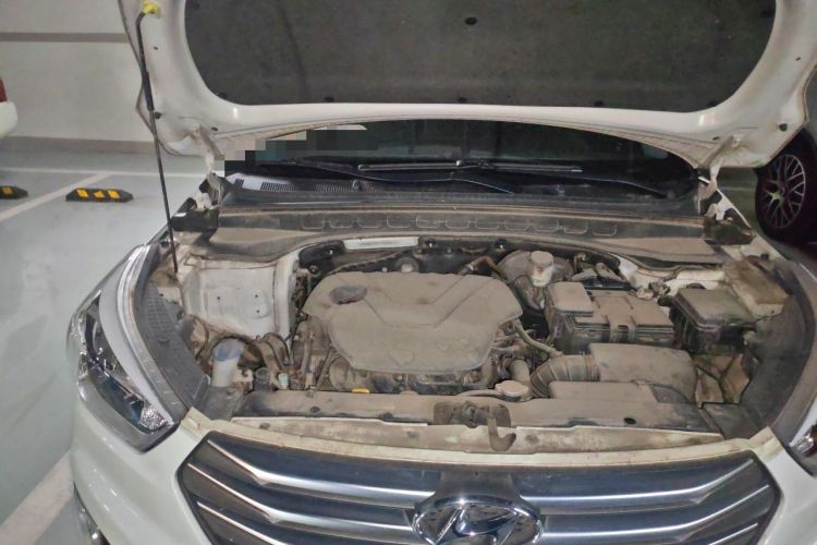 Used Hyundai ix25 2015 1.6L Automatic Two-Wheel Drive Smart GLS Trim Engine Bay Right