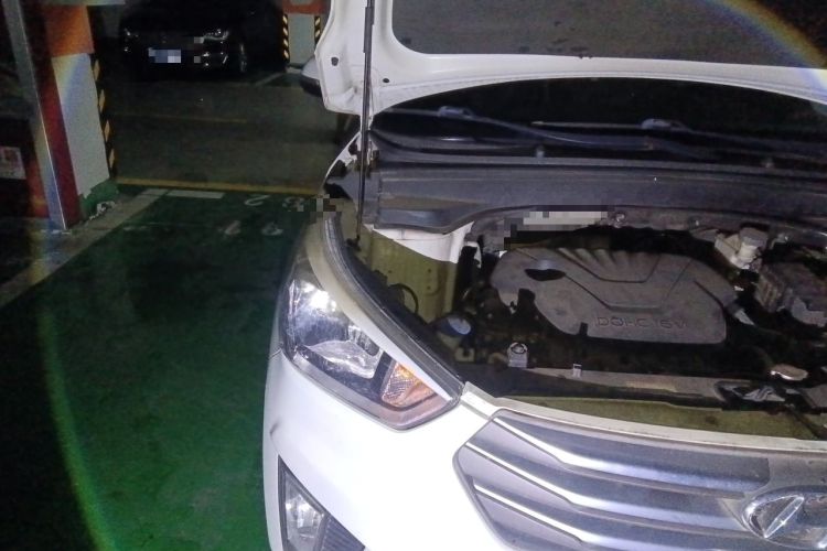 Used Hyundai ix25 2015 1.6L Automatic Two-Wheel Drive Smart GLS Trim Engine Bay Right