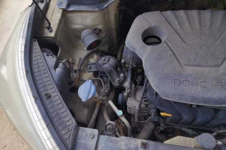 Used Hyundai ix25 2015 1.6L Automatic Two-Wheel Drive Smart GLS Trim Engine Bay Right