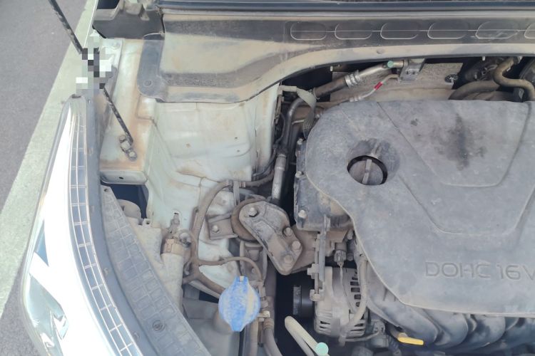 Used Hyundai ix25 2015 1.6L Automatic Two-Wheel Drive Smart GLS Trim Engine Bay Right