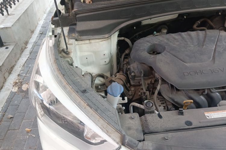 Used Hyundai ix25 2015 1.6L Automatic Two-Wheel Drive Smart GLS Trim Engine Bay Right