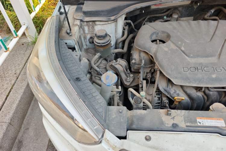 Used Hyundai ix25 2015 1.6L Manual Two-Wheel Drive Fashionable GS Model Engine Bay Right