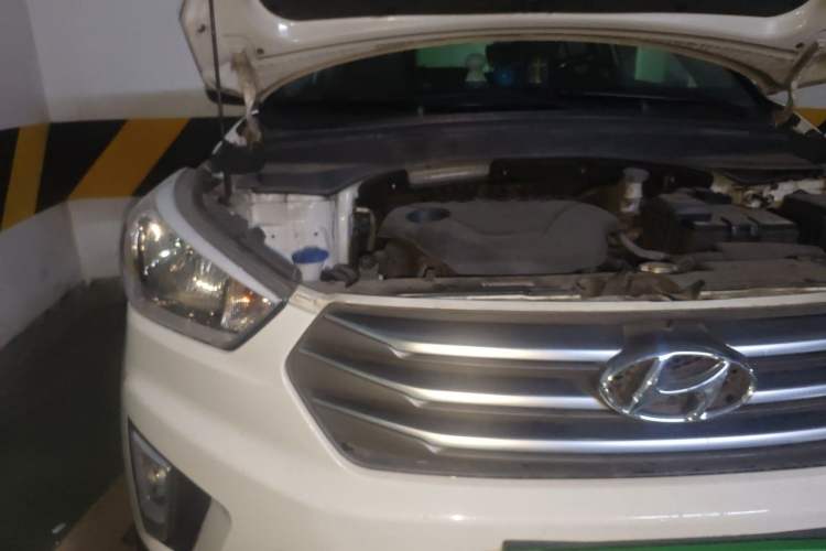 Used Hyundai ix25 2015 1.6L Automatic Two-Wheel Drive Smart GLS Trim Engine Bay Right