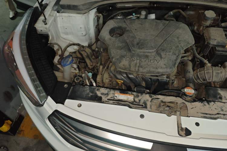 Used Hyundai ix25 2015 1.6L Automatic Two-Wheel Drive Smart GLS Trim Engine Bay Right