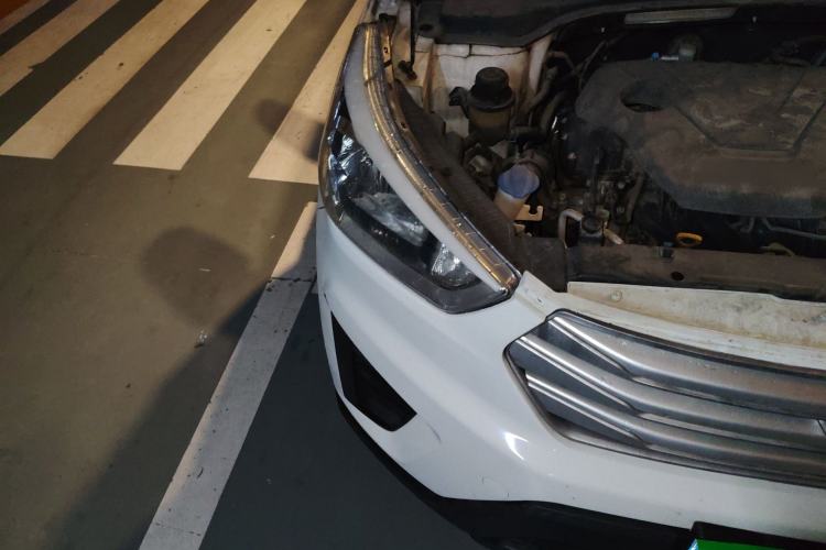 Used Hyundai ix25 2015 1.6L Manual Two-Wheel Drive Fashionable GS Model Engine Bay Right