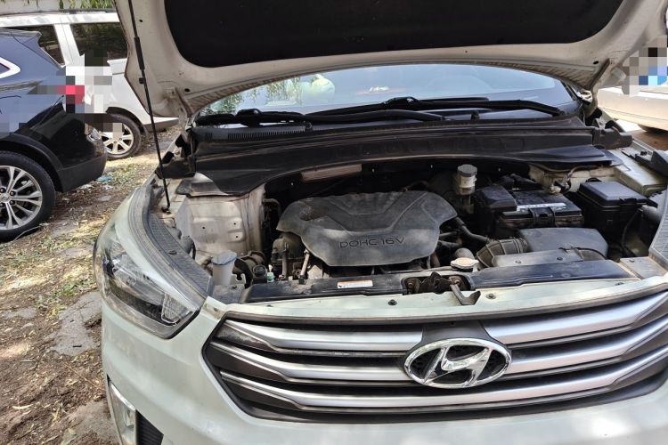 Used Hyundai ix25 2015 1.6L Automatic Two-Wheel Drive Smart GLS Trim Engine Bay Right