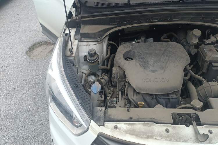 Used Hyundai ix25 2015 1.6L Automatic Two-Wheel Drive Fashionable GS Model Engine Bay Right