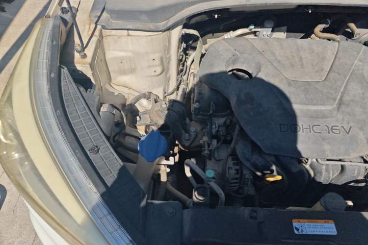 Used Hyundai ix25 2015 1.6L Automatic Two-Wheel Drive Smart GLS Trim Engine Bay Right
