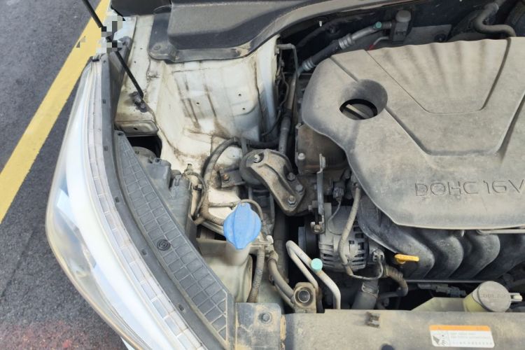 Used Hyundai ix25 2015 1.6L Automatic Two-Wheel Drive Smart GLS Trim Engine Bay Right