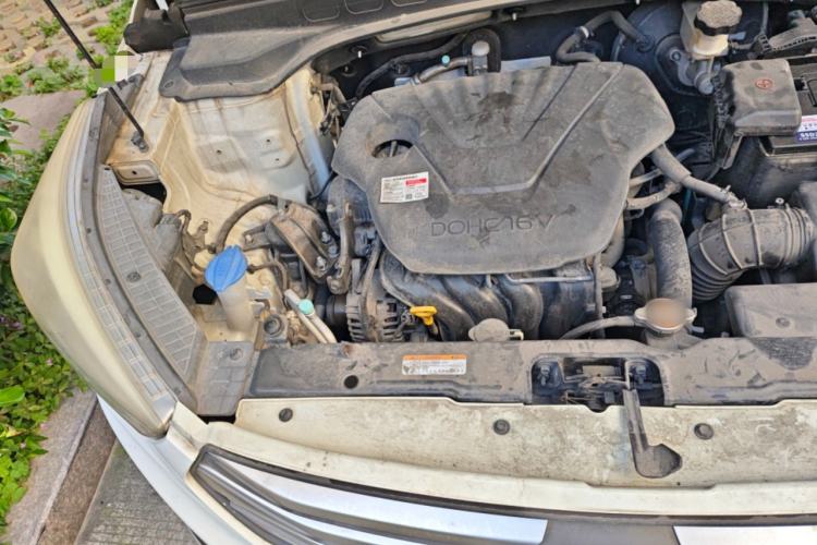 Used Hyundai ix25 2015 1.6L Automatic Two-Wheel Drive Smart GLS Trim Engine Bay Right