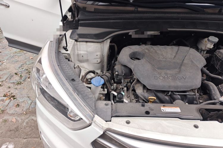 Used Hyundai ix25 2015 1.6L Automatic Two-Wheel Drive Smart GLS Trim Engine Bay Right