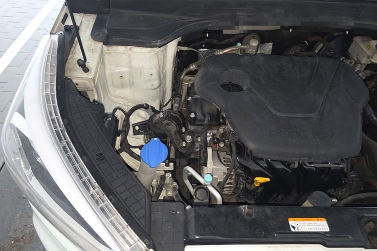 Used Hyundai ix25 2015 1.6L Automatic Two-Wheel Drive Smart GLS Trim Engine Bay Right