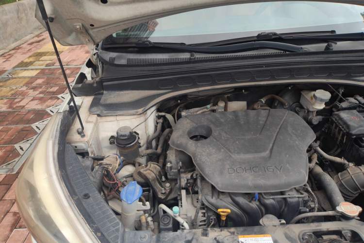 Used Hyundai ix25 2015 1.6L Automatic Two-Wheel Drive Fashionable GS Model Engine Bay Right