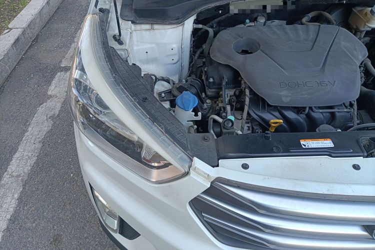 Used Hyundai ix25 2015 1.6L Automatic Two-Wheel Drive Smart GLS Trim Engine Bay Right