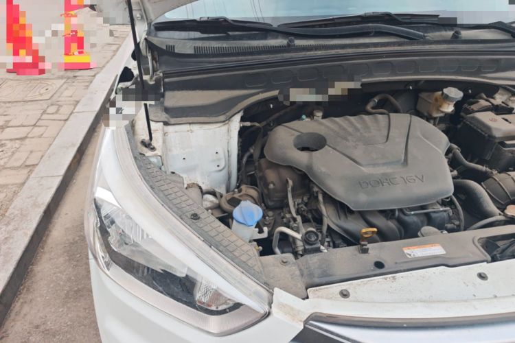 Used Hyundai ix25 2015 1.6L Automatic Two-Wheel Drive Smart GLS Trim Engine Bay Right