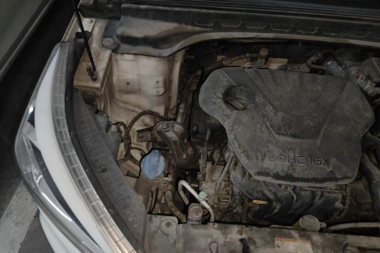 Used Hyundai ix25 2015 1.6L Automatic Two-Wheel Drive Smart GLS Trim Engine Bay Right