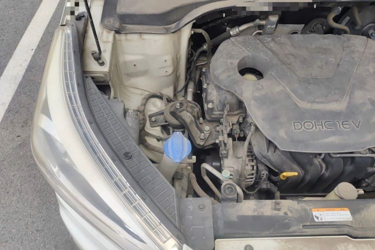 Used Hyundai ix25 2015 1.6L Automatic Two-Wheel Drive Smart GLS Trim Engine Bay Right