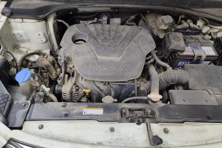 Used Hyundai ix25 2015 1.6L Automatic Two-Wheel Drive Smart GLS Trim Engine Bay