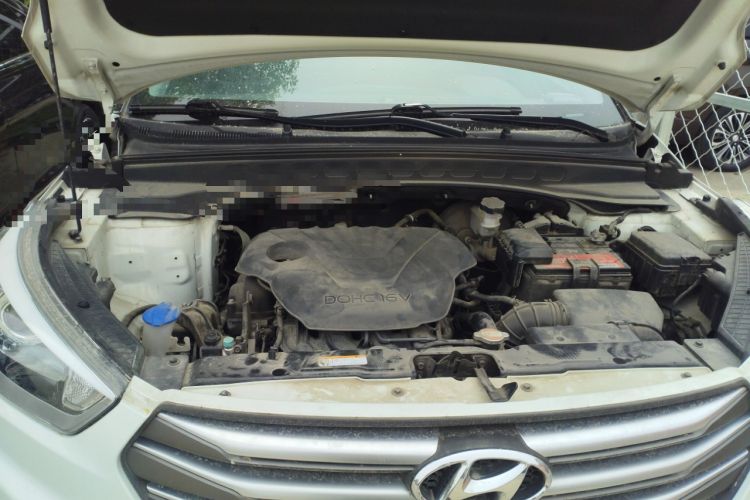 Used Hyundai ix25 2015 1.6L Automatic Two-Wheel Drive Smart GLS Trim Engine Bay