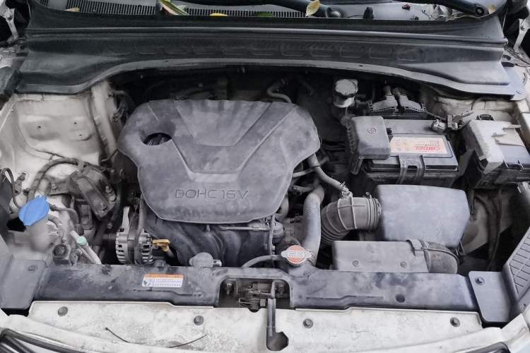 Used Hyundai ix25 2015 1.6L Automatic Two-Wheel Drive Smart GLS Trim Engine Bay