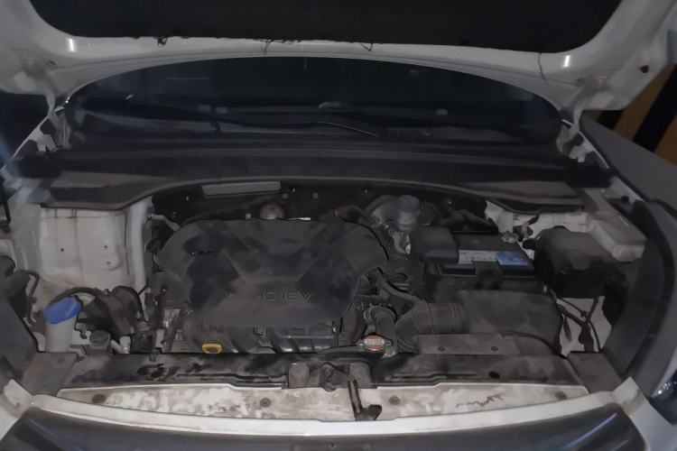 Used Hyundai ix25 2015 1.6L Automatic Two-Wheel Drive Smart GLS Trim Engine Bay