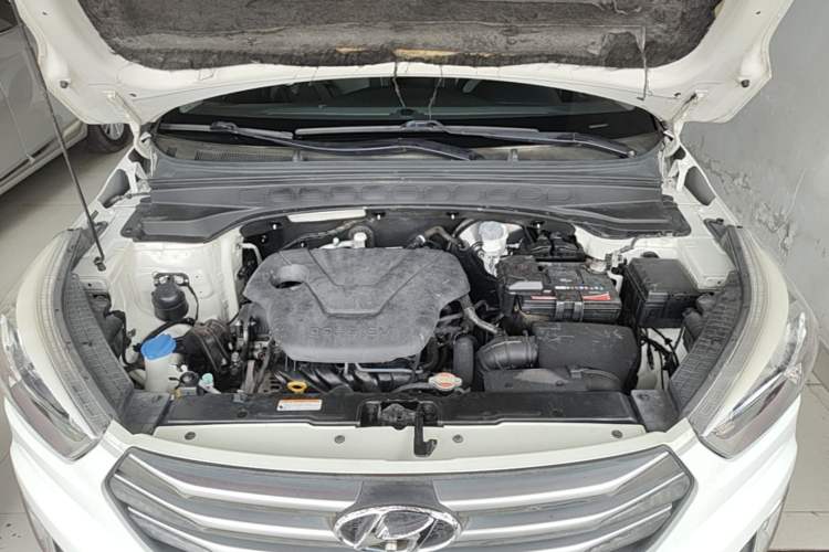Used Hyundai ix25 2015 1.6L Automatic Two-Wheel Drive Smart GLS Trim Engine Bay