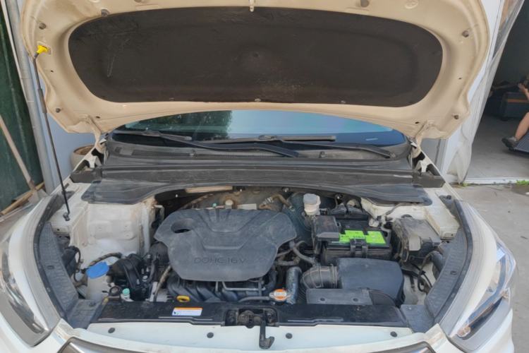 Used Hyundai ix25 2015 1.6L Automatic Two-Wheel Drive Smart GLS Trim Engine Bay