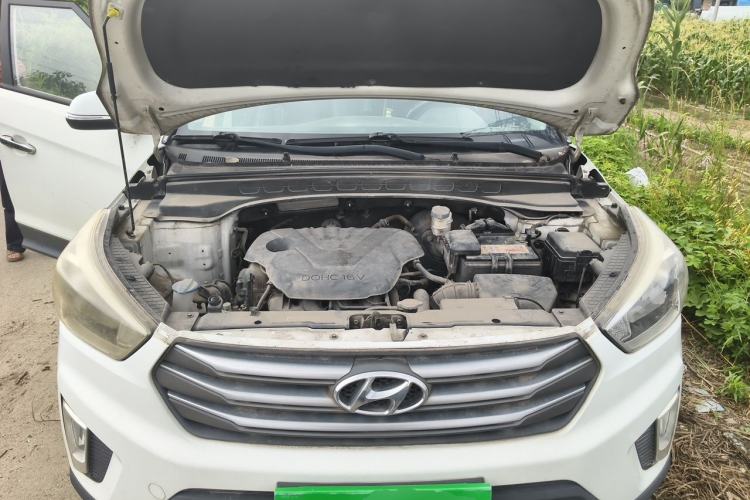 Used Hyundai ix25 2015 1.6L Automatic Two-Wheel Drive Smart GLS Trim Engine Bay