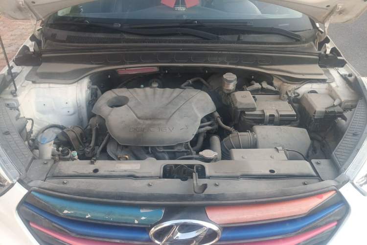 Used Hyundai ix25 2015 1.6L Automatic Two-Wheel Drive Smart GLS Trim Engine Bay