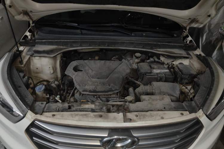Used Hyundai ix25 2015 1.6L Automatic Two-Wheel Drive Smart GLS Trim Engine Bay