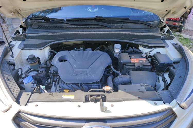 Used Hyundai ix25 2015 1.6L Automatic Two-Wheel Drive Fashionable GS Model Engine Bay