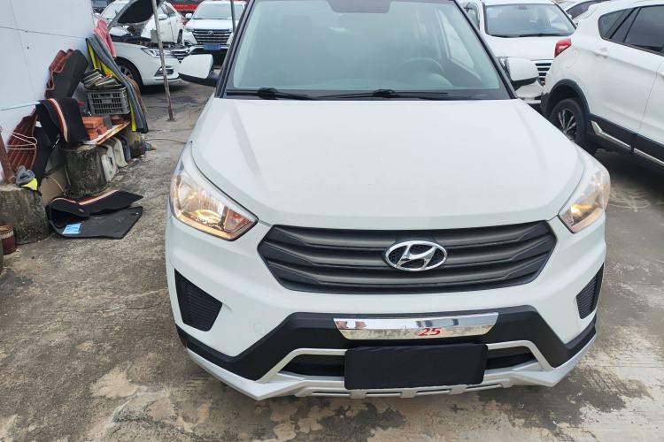 Used Hyundai ix25 2015 1.6L Manual Two-Wheel Drive Fashionable GS Model Exterior 1