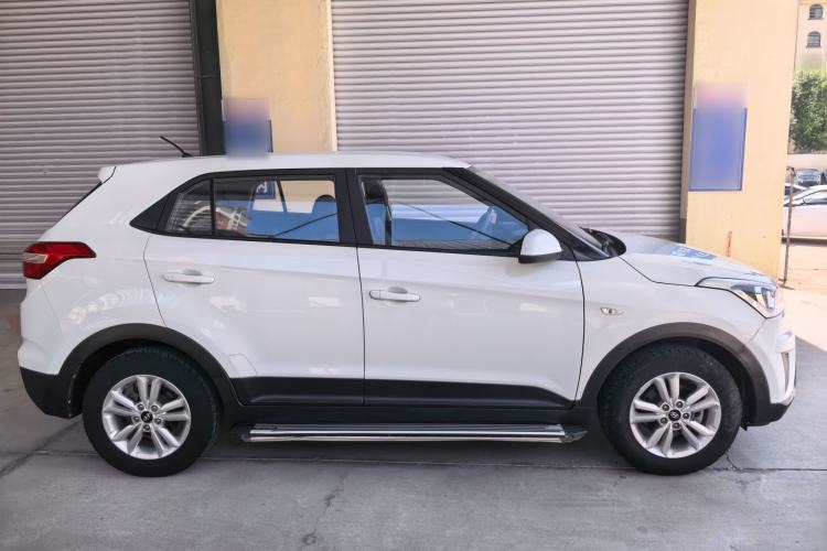 Used Hyundai ix25 2015 1.6L Manual Two-Wheel Drive Fashionable GS Model Exterior 1
