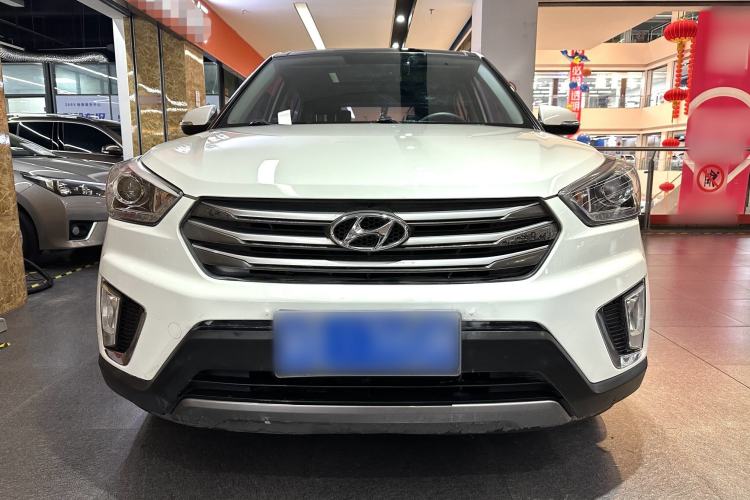 Used Hyundai ix25 2015 1.6L Automatic Two-Wheel-Drive Deluxe DLX Model Exterior 1