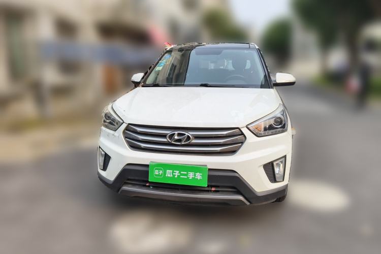 Used Hyundai ix25 2015 1.6L Automatic Two-Wheel-Drive Deluxe DLX Model Exterior 1