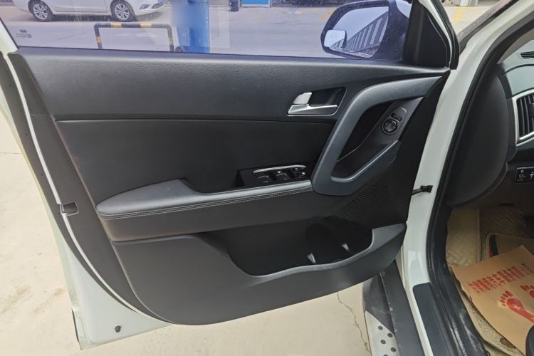 Used Hyundai ix25 2015 1.6L Automatic Two-Wheel Drive Smart GLS Trim Exterior 11