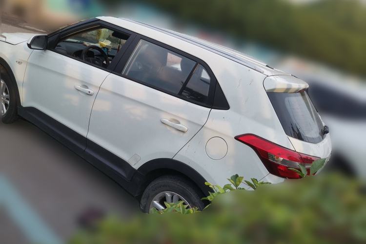Used Hyundai ix25 2015 1.6L Manual Two-Wheel Drive Fashionable GS Model Exterior 3