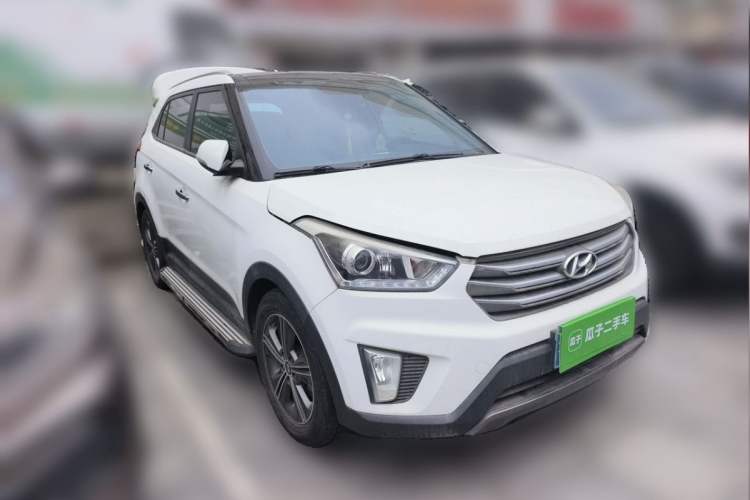 Used Hyundai ix25 2015 1.6L Automatic Two-Wheel-Drive Deluxe DLX Model Exterior 3