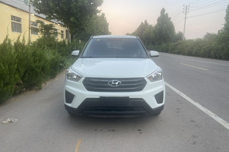 Used Hyundai ix25 2015 1.6L Manual Two-Wheel Drive Fashionable GS Model Exterior 3