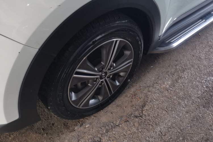 Used Hyundai ix25 2015 1.6L Automatic Two-Wheel Drive Smart GLS Trim Exterior 4