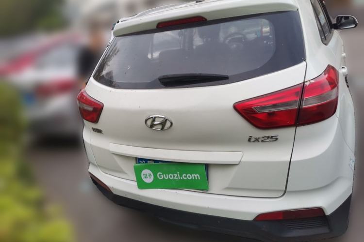 Used Hyundai ix25 2015 1.6L Manual Two-Wheel Drive Fashionable GS Model Exterior 4