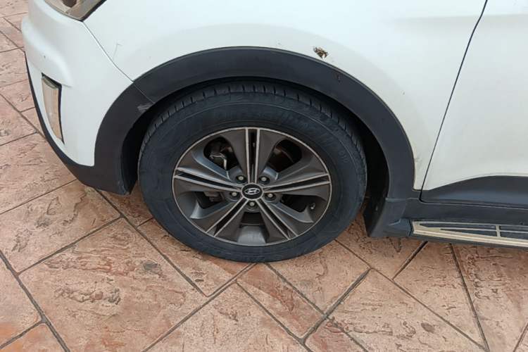 Used Hyundai ix25 2015 1.6L Automatic Two-Wheel Drive Smart GLS Trim Exterior 4