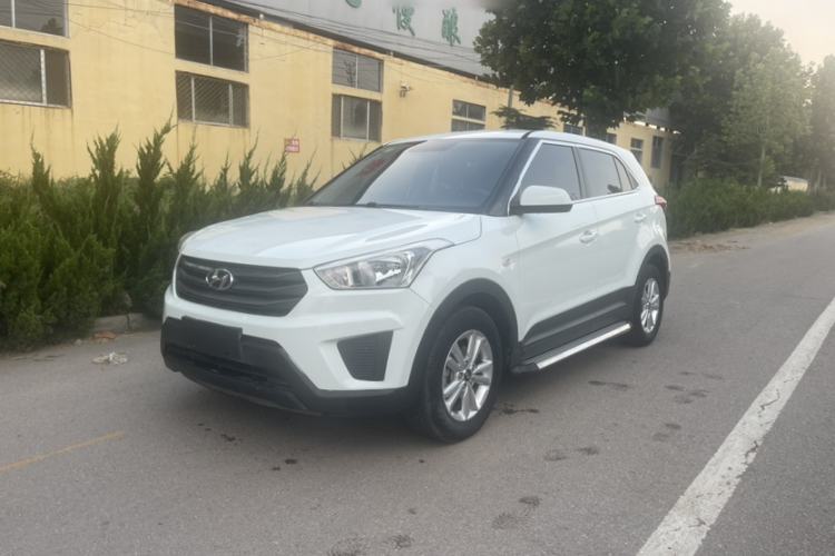 Used Hyundai ix25 2015 1.6L Manual Two-Wheel Drive Fashionable GS Model Exterior 5