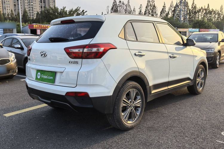Used Hyundai ix25 2015 1.6L Automatic Two-Wheel Drive Smart GLS Trim Exterior 6