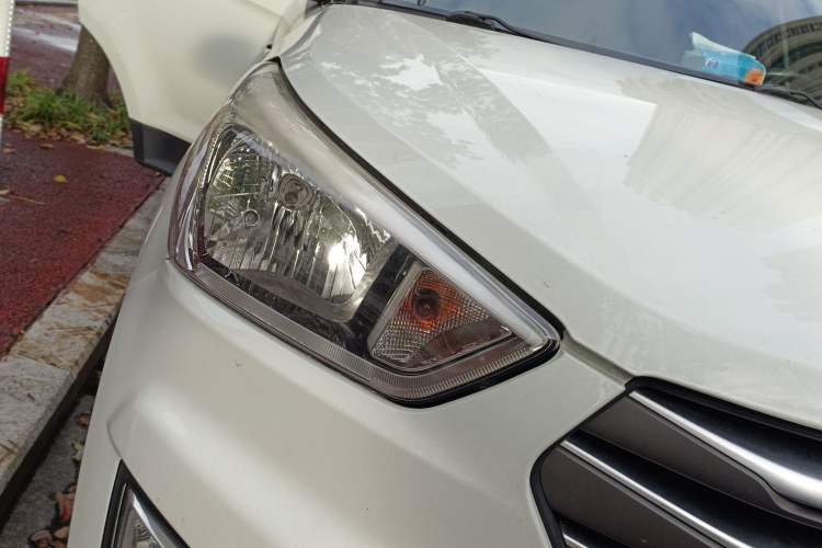 Used Hyundai ix25 2015 1.6L Automatic Two-Wheel Drive Smart GLS Trim Exterior 6