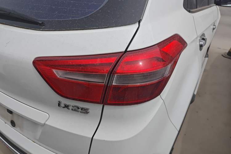 Used Hyundai ix25 2015 1.6L Automatic Two-Wheel Drive Smart GLS Trim Exterior 7