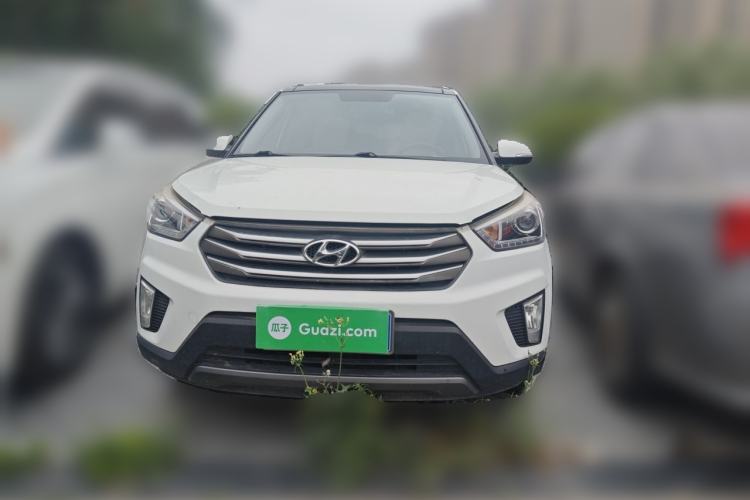 Used Hyundai ix25 2015 1.6L Automatic Two-Wheel-Drive Deluxe DLX Model Front