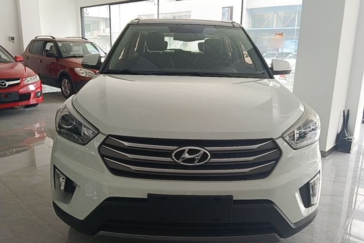 Used Hyundai ix25 2015 1.6L Automatic Two-Wheel-Drive Deluxe DLX Model Front