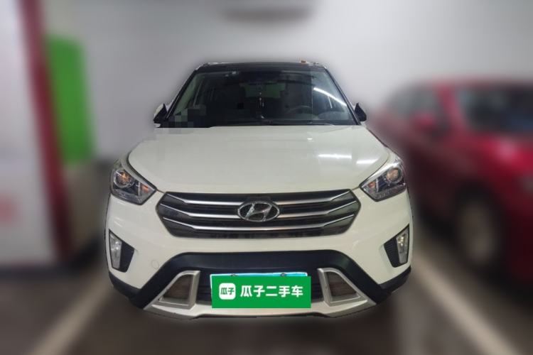 Used Hyundai ix25 2015 1.6L Automatic Two-Wheel-Drive Deluxe DLX Model Front